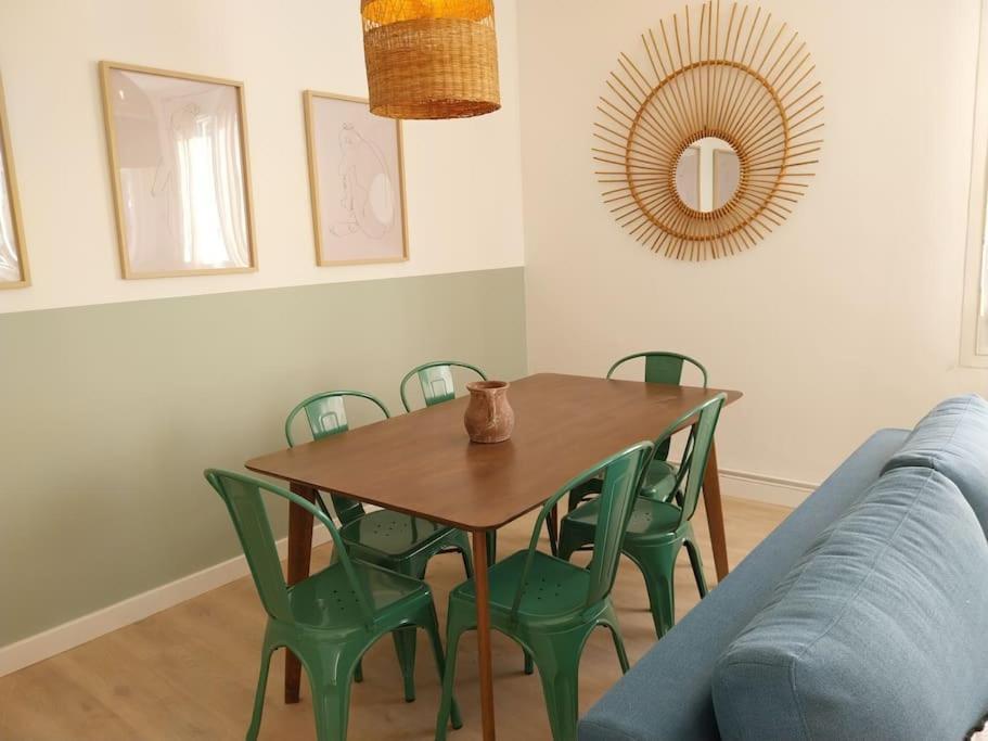 Charmant Appartement 3 Chambres Et Terrasse Eyragues Ngoại thất bức ảnh