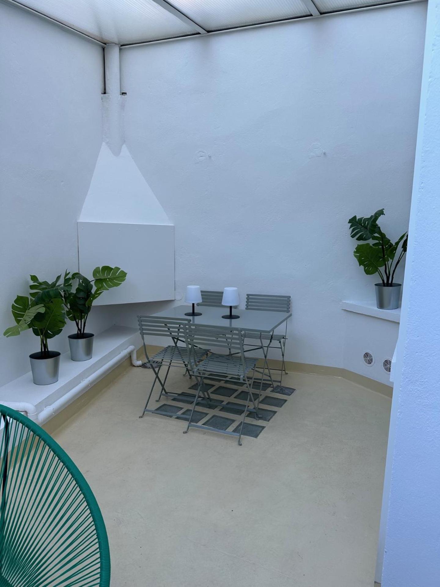 Charmant Appartement 3 Chambres Et Terrasse Eyragues Ngoại thất bức ảnh